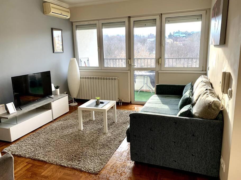 Sunkissed Apartment Belgrad Exteriör bild